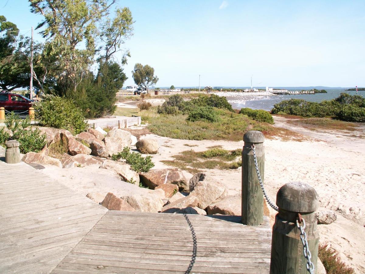 That Seaside Cottage - Fully Equipped Home, 4 Bedrooms On The Foreshore Tooradin Экстерьер фото